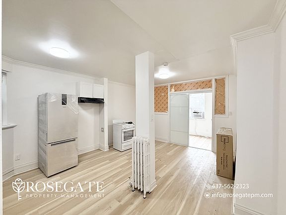 4th image of 113 Vaughan Rd #1