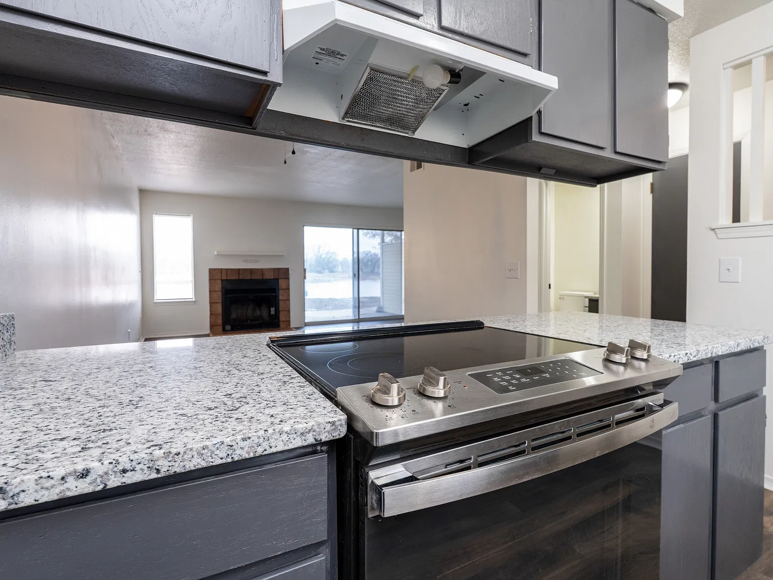 5590 South Gold Street - NEW - 300 — Photo 3