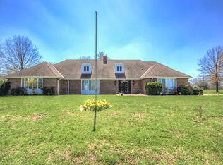 2011 NE Prairie Ln, Lees Summit, MO 64086