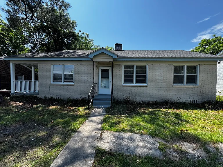 2927 English Ave — Photo 1