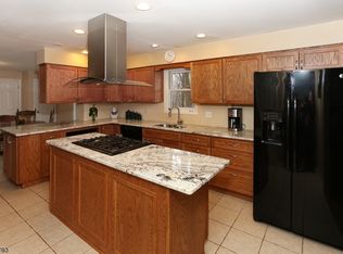 590 Glen Rd, Sparta, NJ 07871