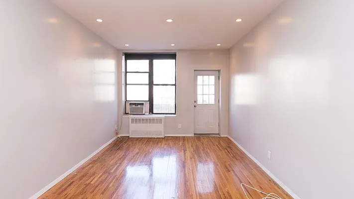 Rented by Nooklyn NYC LLC | media 1