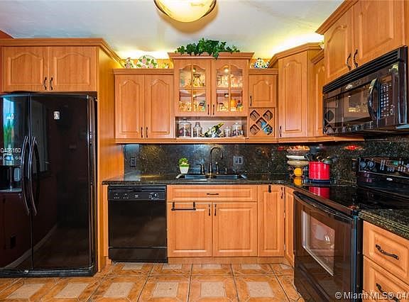 2nd image of 439 Lakeview Dr APT 203