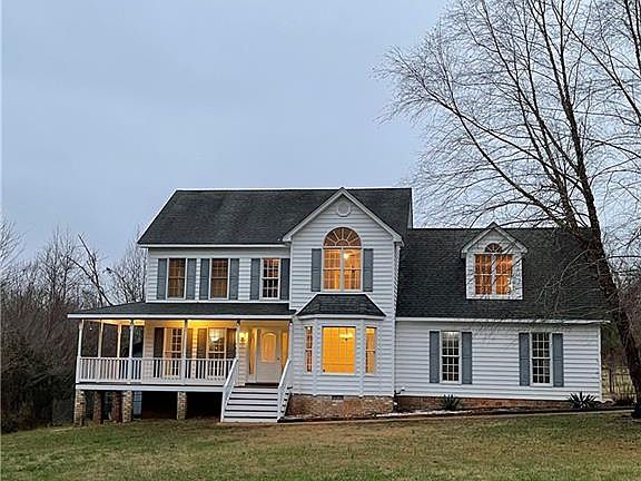 2nd image of 4675 Bluegrass Ln