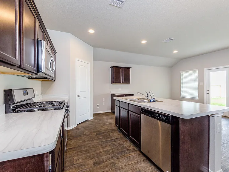5114 Radiant Dawn Dr — Photo 9