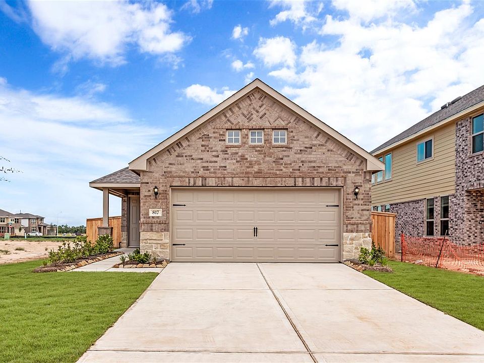 Benbrook with Elevation T