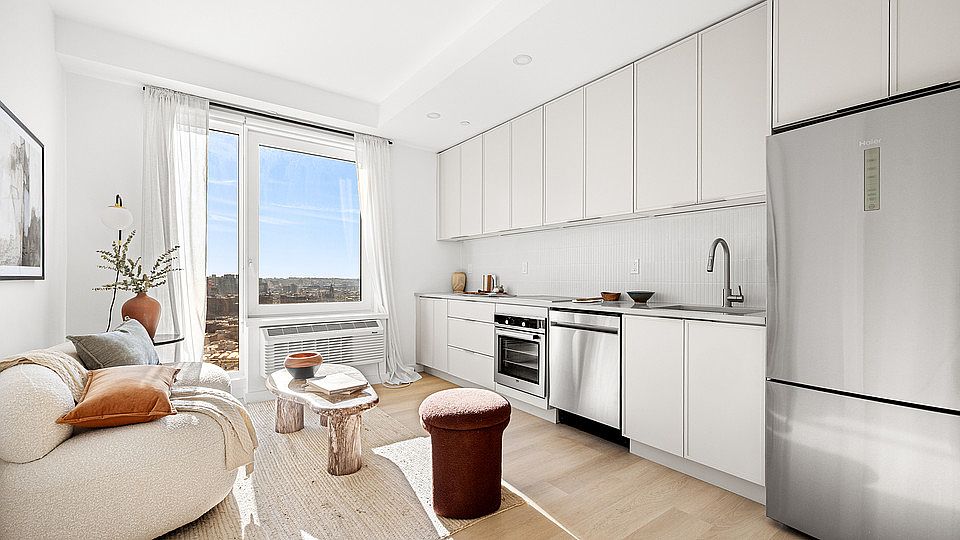 1st image of 150 Lawrence St #1462