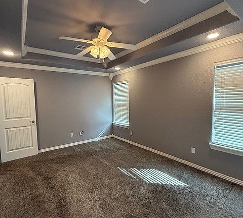 5th image of 700 SW 11th St