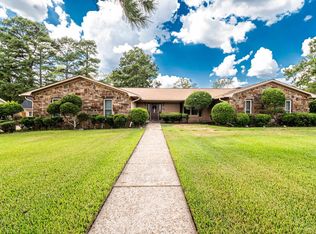 712 Woodview Dr, El Dorado, AR 71730