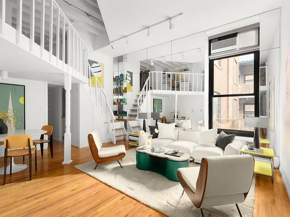 250 Mercer St APT C415, New York, NY 10012