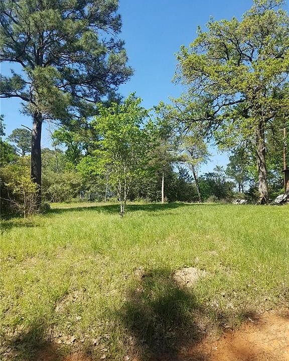 1st image of 183 Lake View Dr