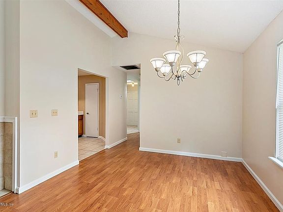 3rd image of 3894 Windridge Ct