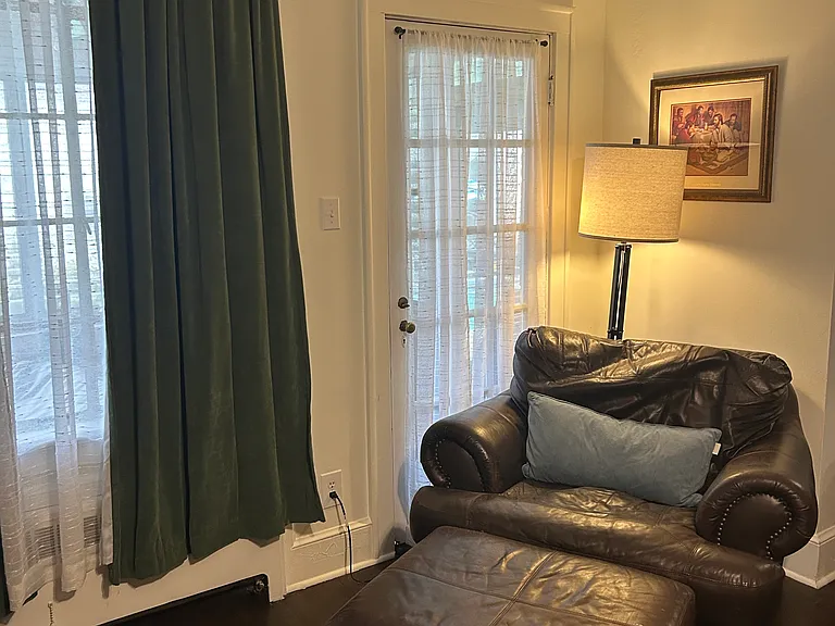 2458 Chestnut Ave — Photo 5