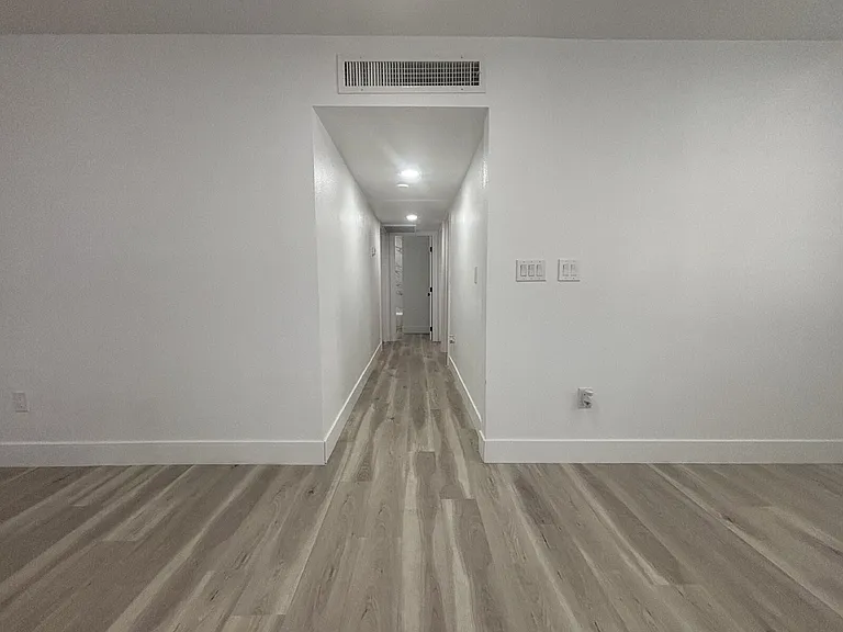 724 N 9th St #3 — Photo 7