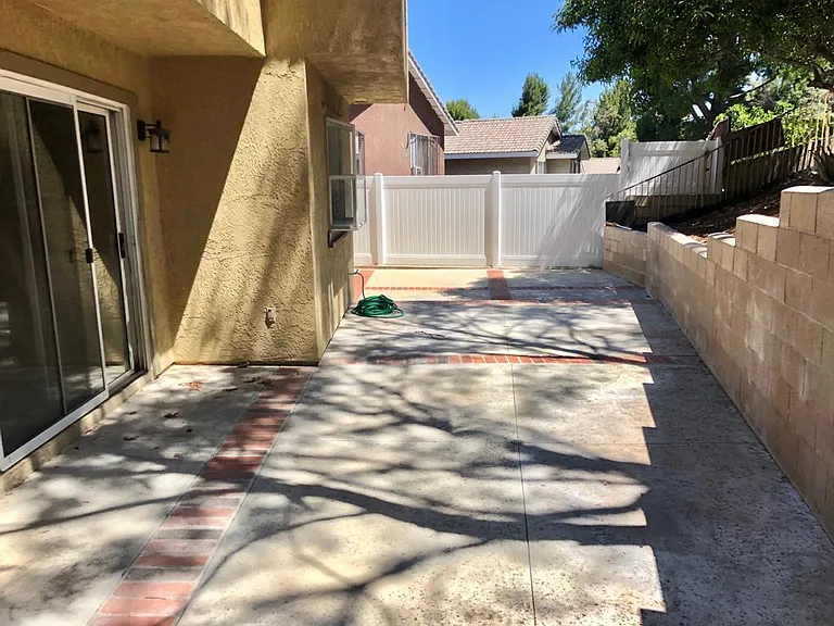 Goldenview Dr — Photo 14