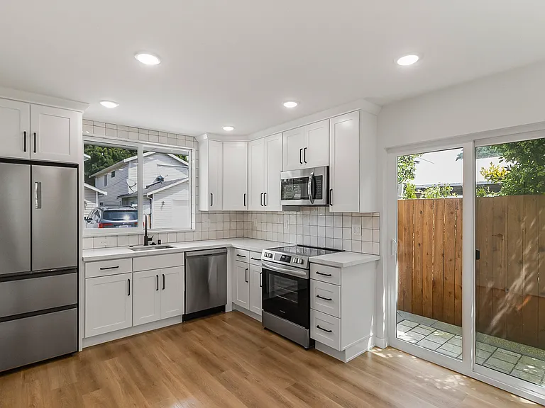 1012 S Donovan St #B — Photo 7
