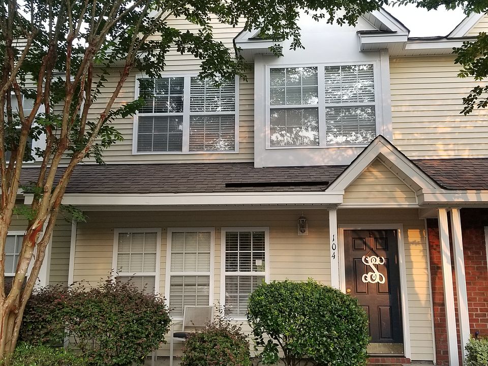 1st image of 104 Leyland Ct