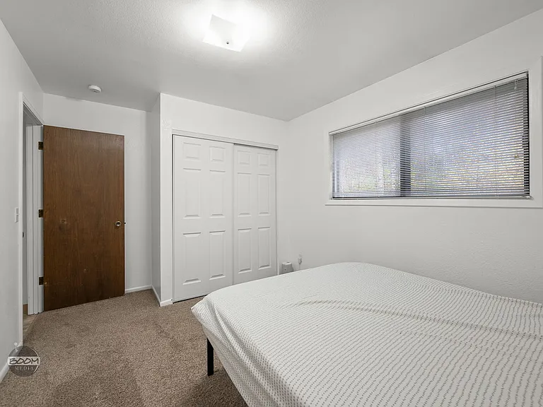 1251 W Patricia Ave #4 — Photo 21