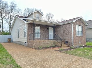 3413 Rainwood Dr, Nashville, TN 37207