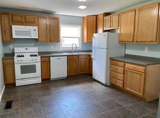 324 McConnell Dr, Jackson, MI 49201