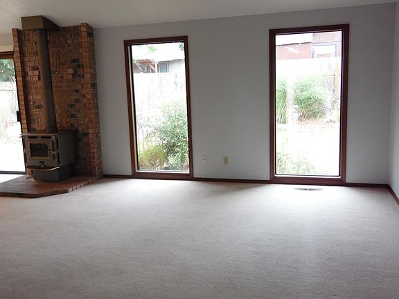 4th image of 5453 Rock Creek Ct S