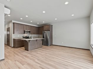 6 7th St #1, Pinehurst, ID 83850