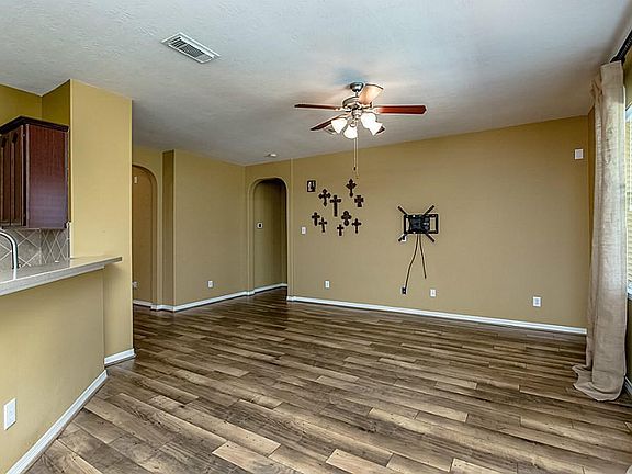 5th image of 6162 Warrington Ln