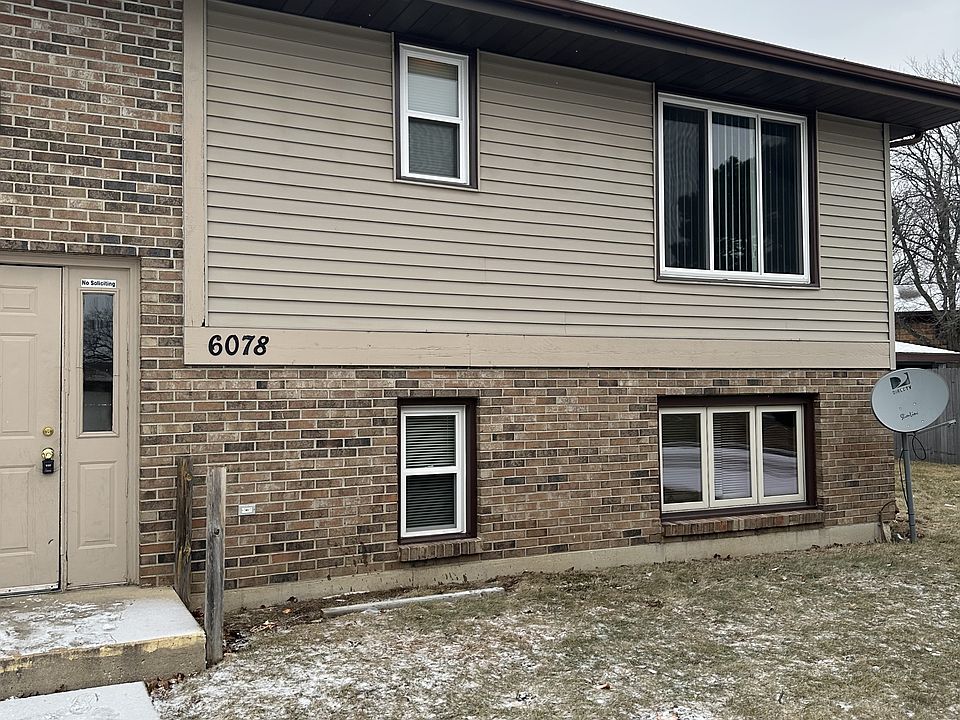 1st image of 6078 Boxwood Dr APT 2