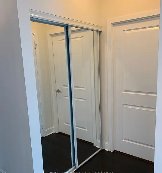 33 Shore Breeze Dr #405 — Photo 10