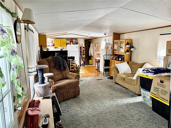 5th image of 409 Carigan Rd