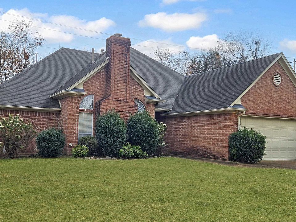1st image of 5598 Bordeaux Cir E
