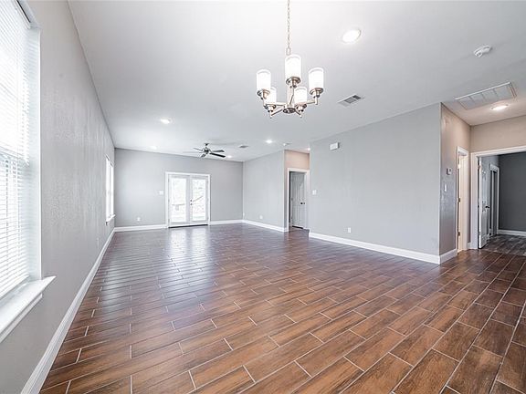 4th image of 1451 E Morphy St
