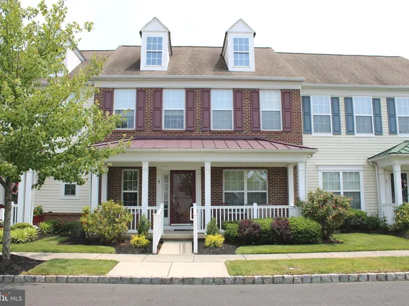 5 Stokes Ave, Voorhees, NJ 08043