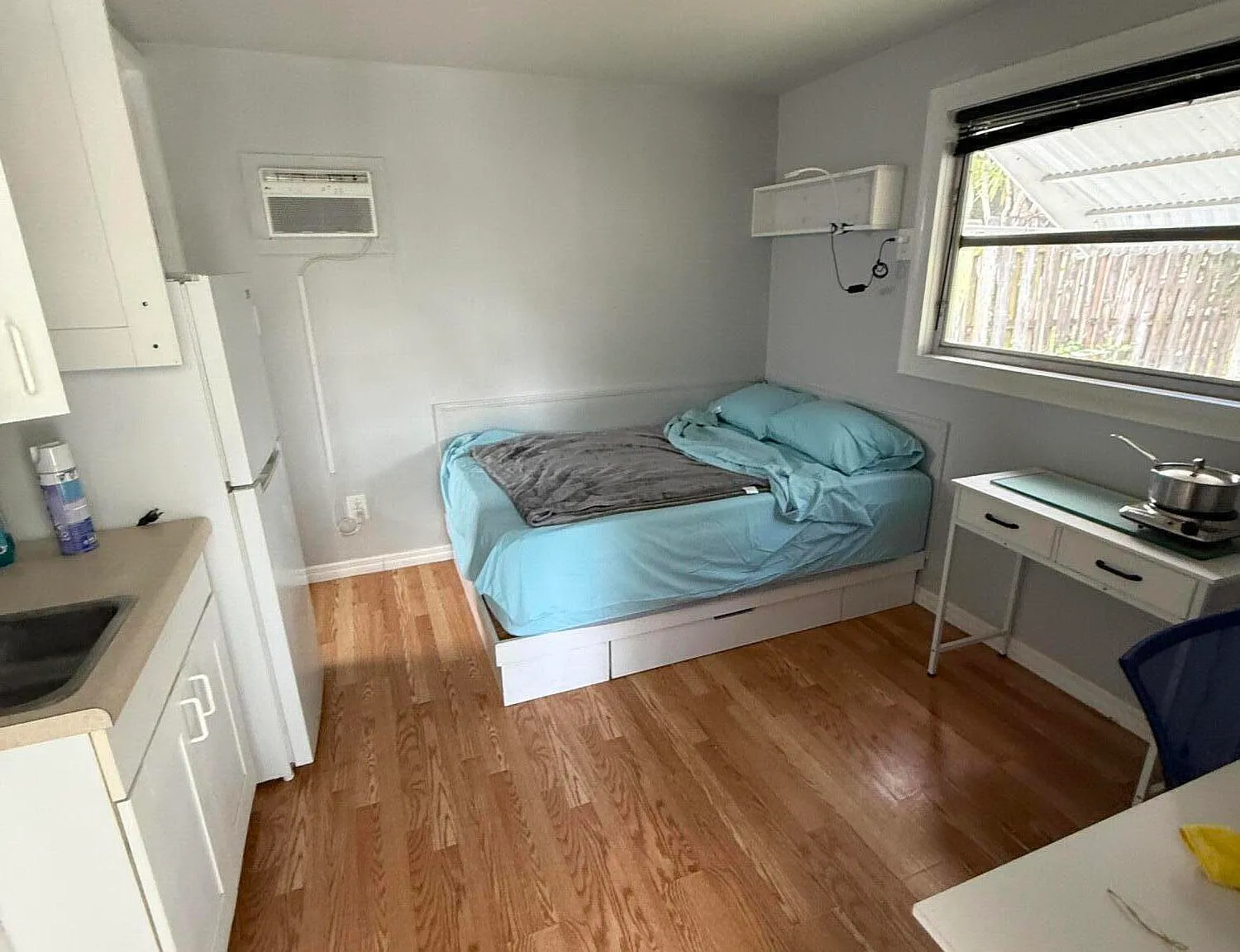 Studio, 1.0 bath, 175 sqft, $1,200 — Photo 3