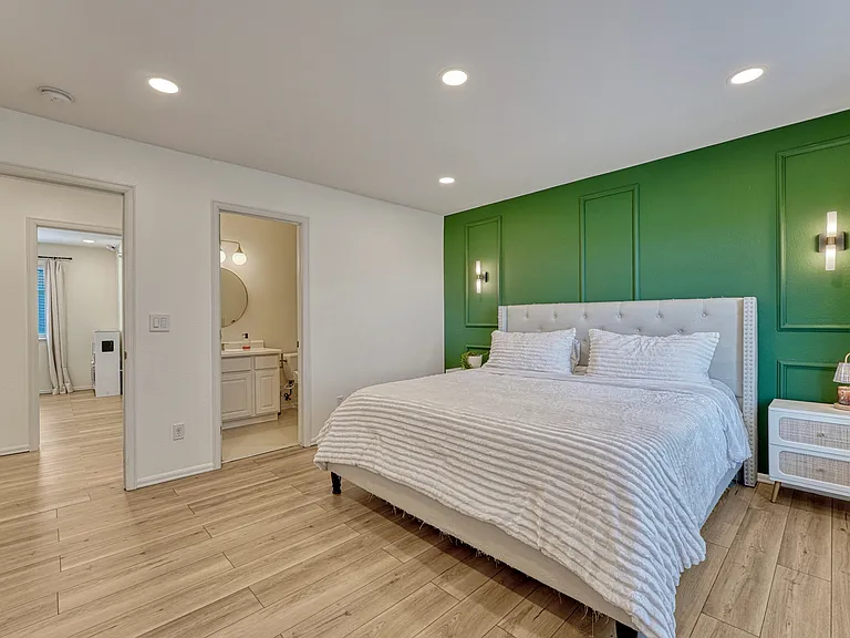 1337 S Danube Ct #103 — Photo 26
