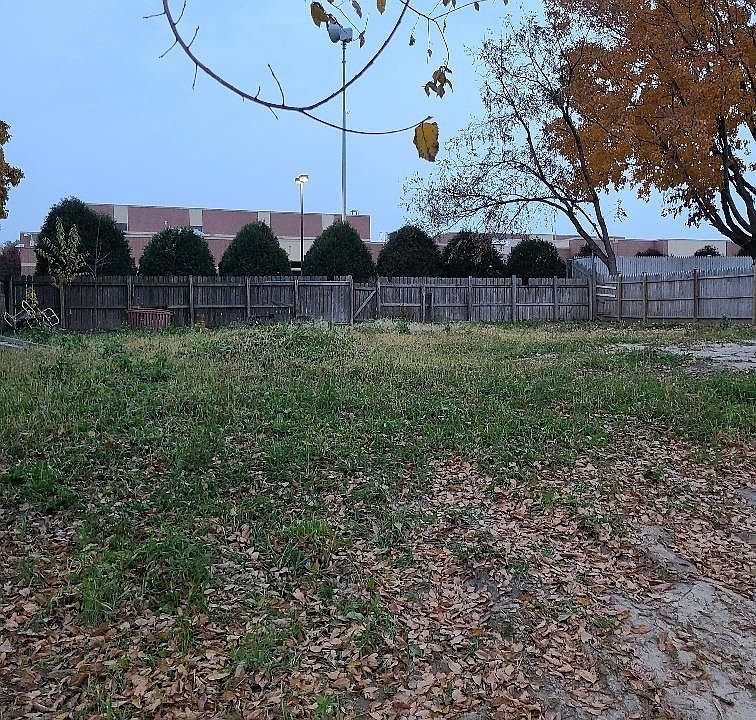 1st image of 9 Riverview Ln