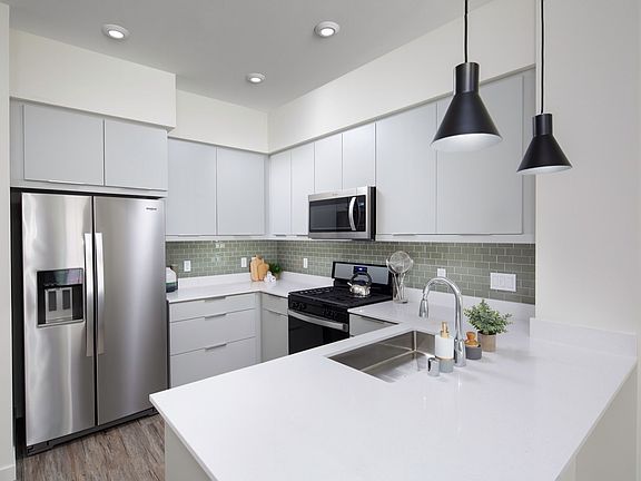 2nd image of 700 W Grand Ave #3117