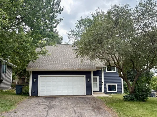 1128 Fox Run Rd, Waconia, MN 55387