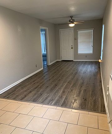 3rd image of 920 Montezuma St