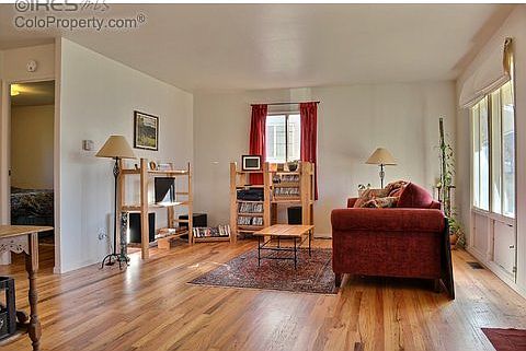 4th image of 1126 32nd Ave