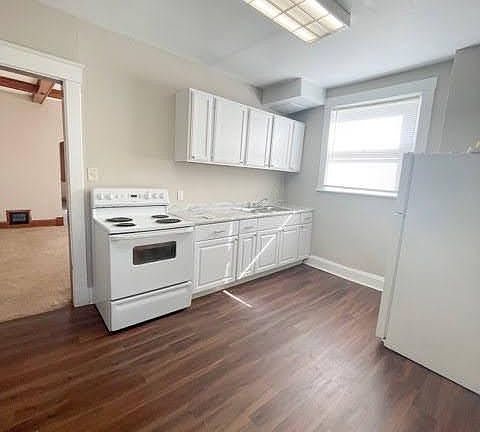 5th image of 809 S Fred Shuttlesworth Cir #2