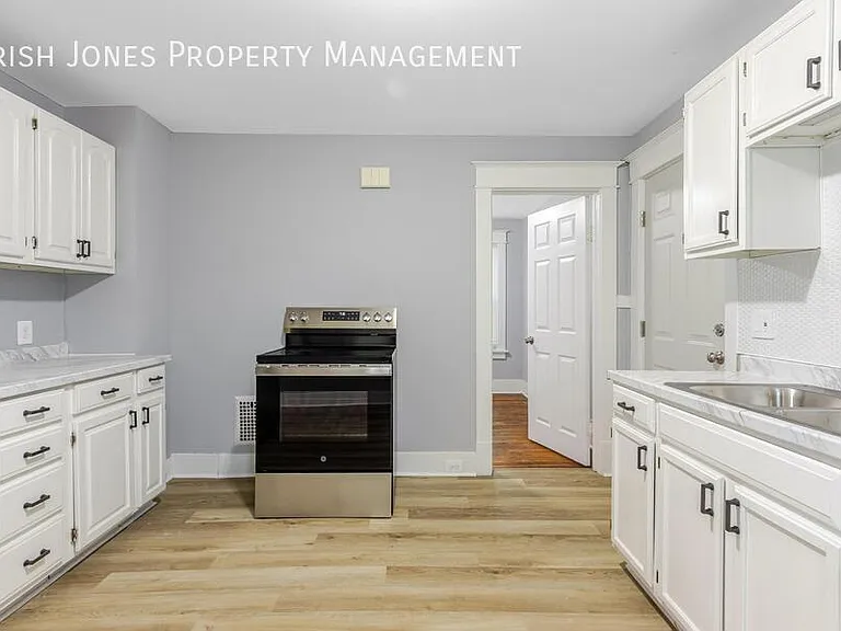 239 Crowley Ave #1 — Photo 10