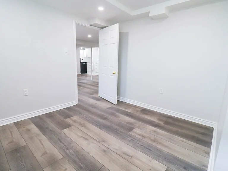 161 Louth St #3 — Photo 15