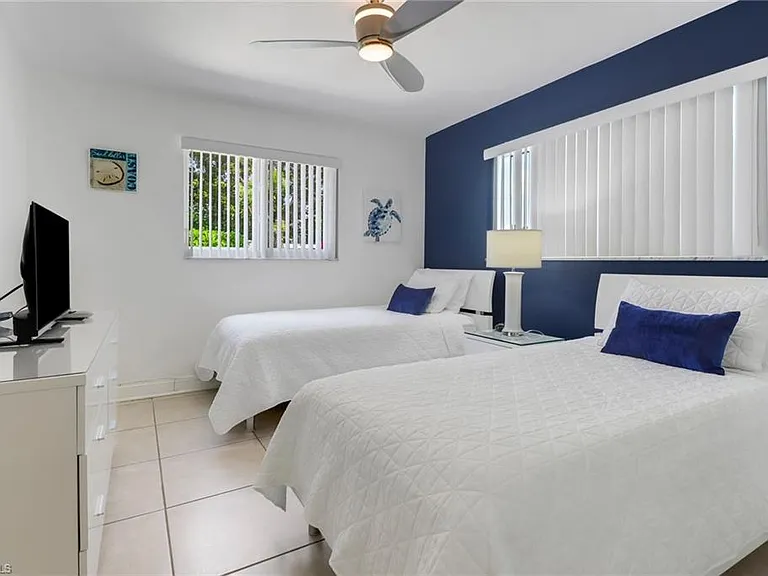 701 N Barfield Dr — Photo 22