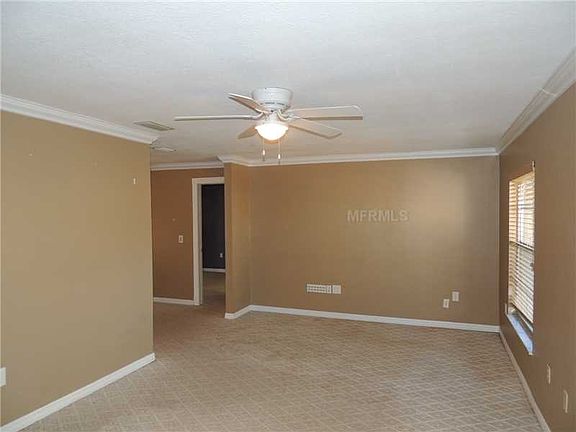 3rd image of 632 Swallow Dr