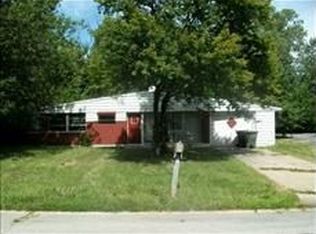 15313 Parkside Dr, Markham, IL 60428