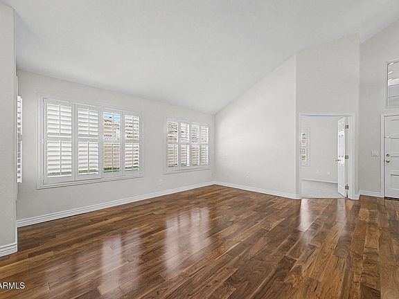 3rd image of 1334 N MALIBU Lane