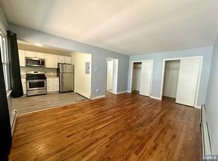 35 Carey Ave APT 14, Butler, NJ 07405