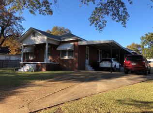 121 E Countiss St, Bruce, MS 38915