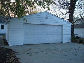 2nd image of 2114 Parkview Pl